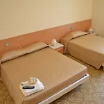 Hotel Happy 3*