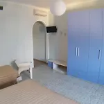 Hotel Happy