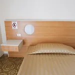 Hotel Happy 3*