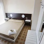 Hotel Happy