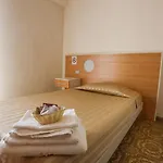 Hotel Happy 3*