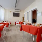 Hotel Happy 3*