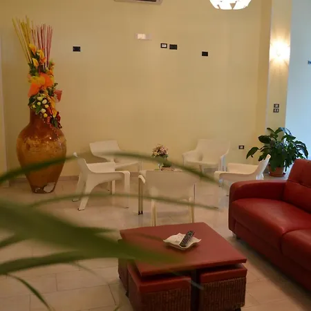 Happy Hotel Battipaglia