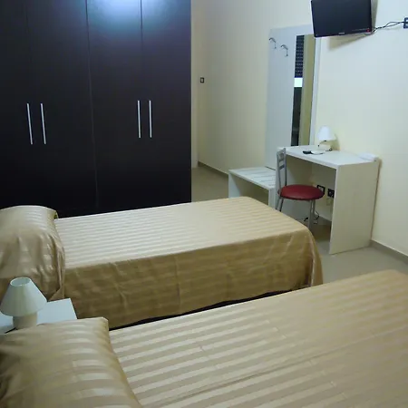 Otel Happy