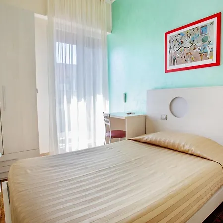 Otel Happy