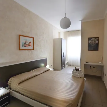 Happy Otel