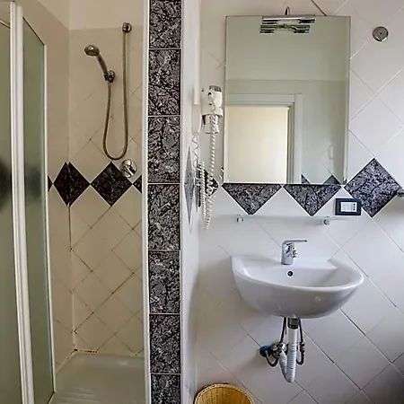 Happy Hotel Battipaglia