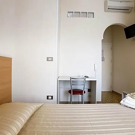 Happy Hotel Battipaglia
