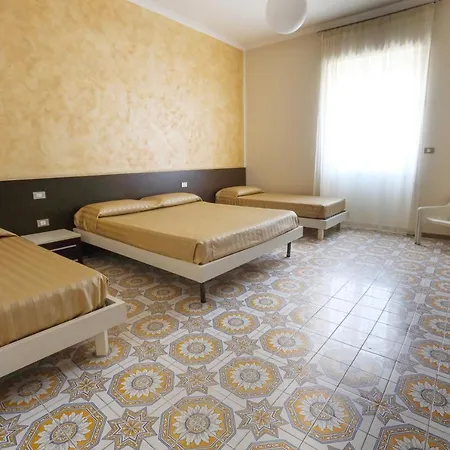 Happy Hotel Battipaglia