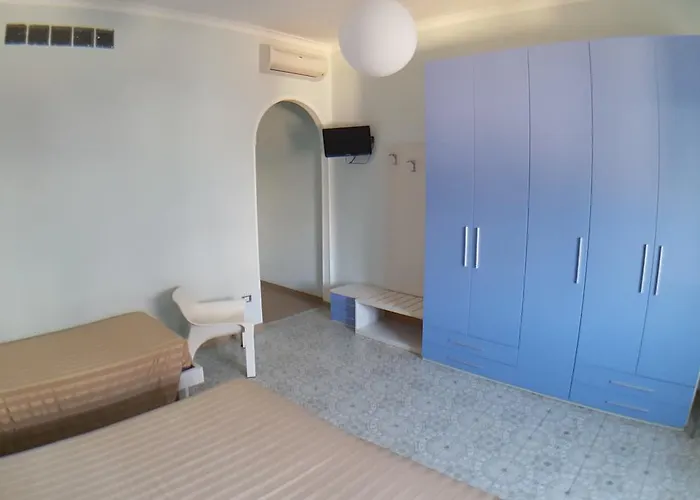 Hotel Happy